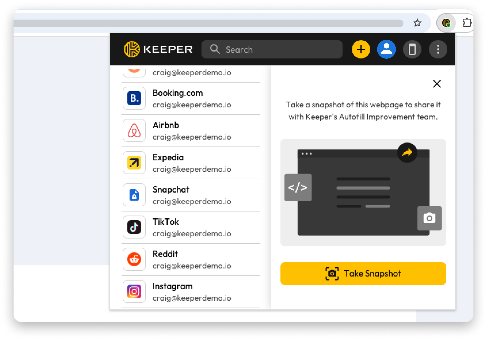 Keeper 浏览器扩展程序 UI 的截图,显示了左侧的已保存网站凭证列表,包括 Booking.com、Airbnb、Expedia、Snapchat、TikTok、Reddit 和 Instagram。 右侧有一个面板,提示用户“截取此网页的快照,以与 Keeper 的自动填充改进团队共享”,其中包含一个带有摄像头图标的网页插图,下方是黄色的“截屏”按钮。
